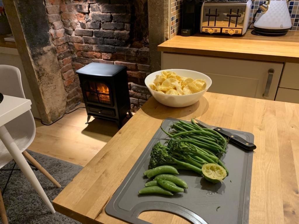 The Tenth House, Grade II Listed Georgian Town House, Wirksworth, Derbyshire, Peak District Cottage, Sleeps 4 المظهر الخارجي الصورة