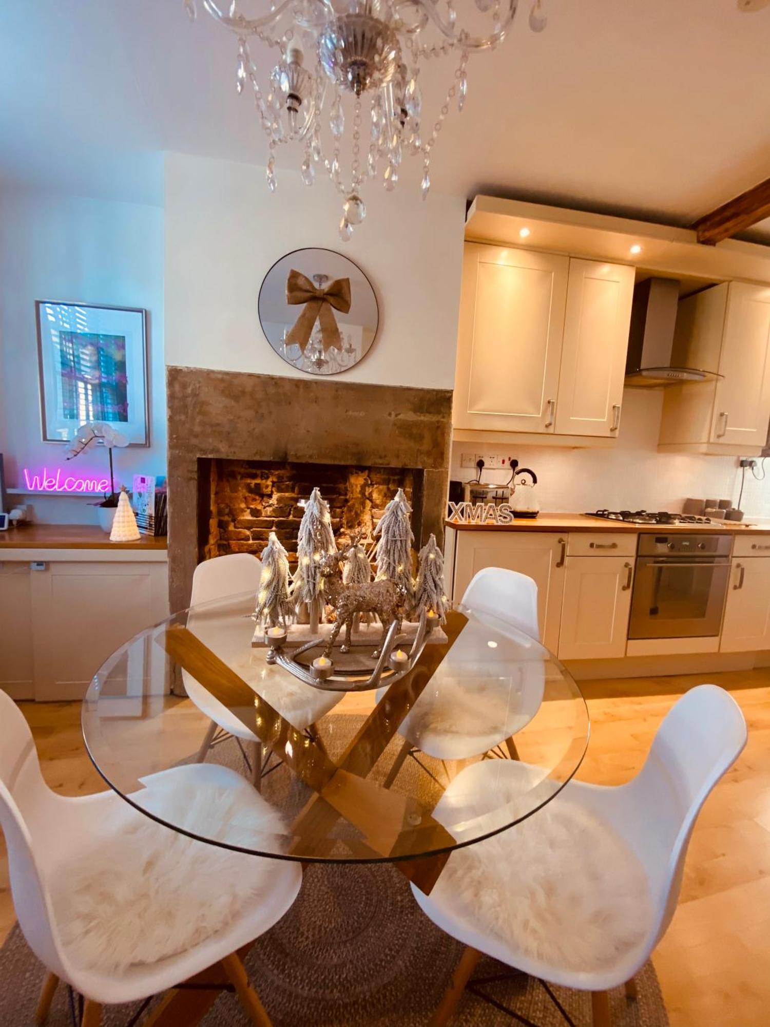 The Tenth House, Grade II Listed Georgian Town House, Wirksworth, Derbyshire, Peak District Cottage, Sleeps 4 المظهر الخارجي الصورة